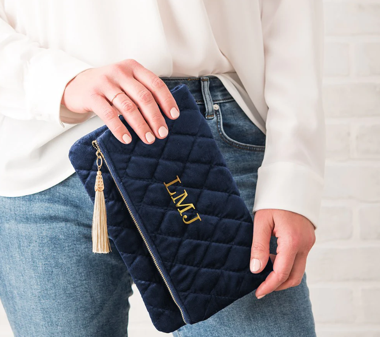 15 Thoughtful and Practical Bridesmaid Gifts for your Crew