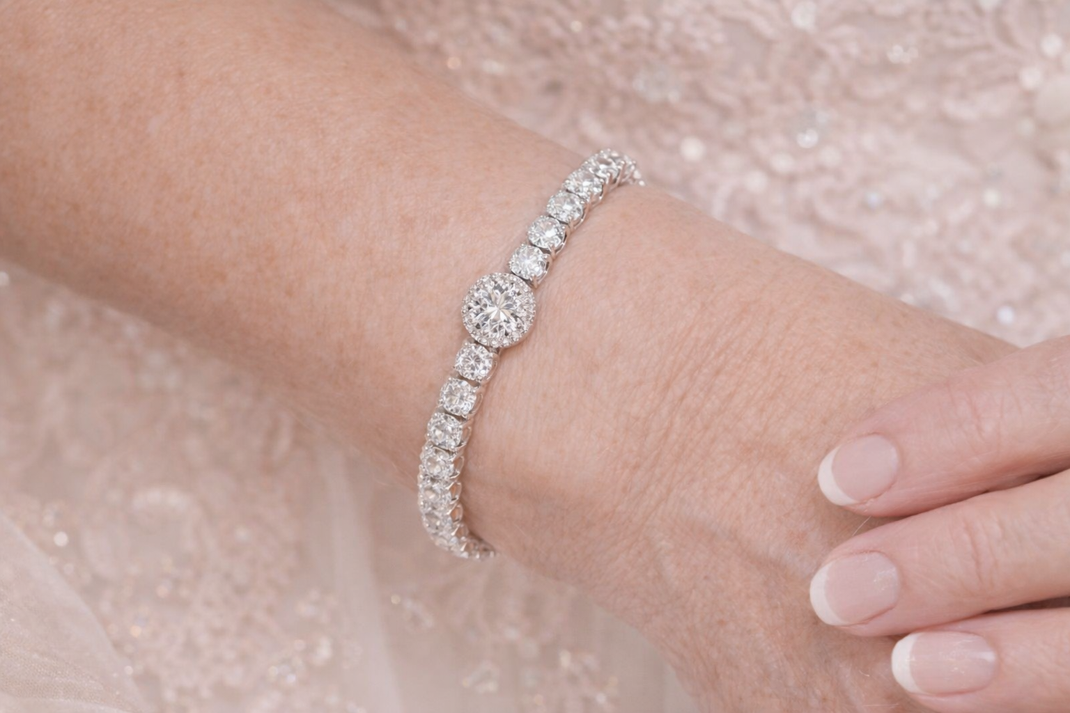 Mother of Bride/Groom Elegant Bracelet