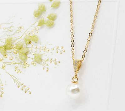 Gold Pearl Pendant