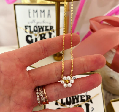 Flower Power Girl Pearl Necklace