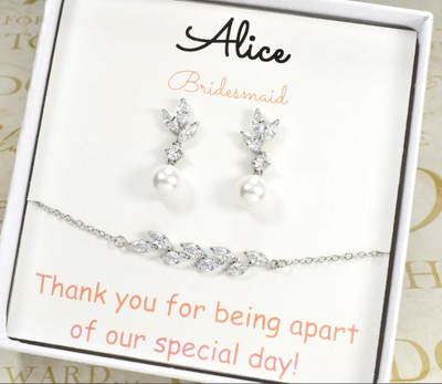 Bridesmaid Pearl Earring and Bracelet set