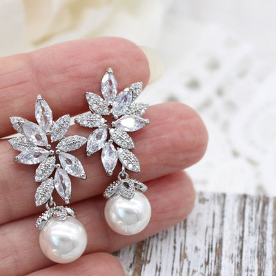 Vintage Leaf Pearl Earrings